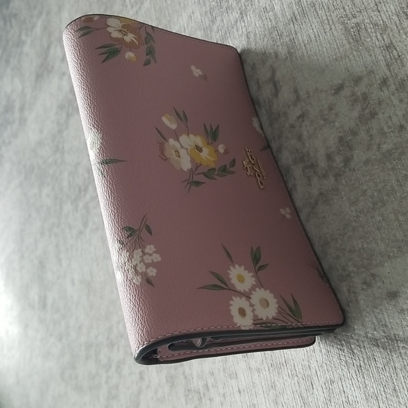 Coach Purse - Picture 5 of 8